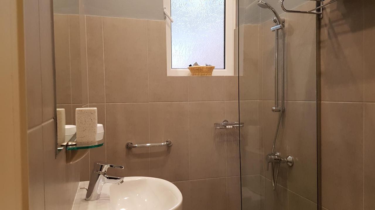 Stefanos Apartment
