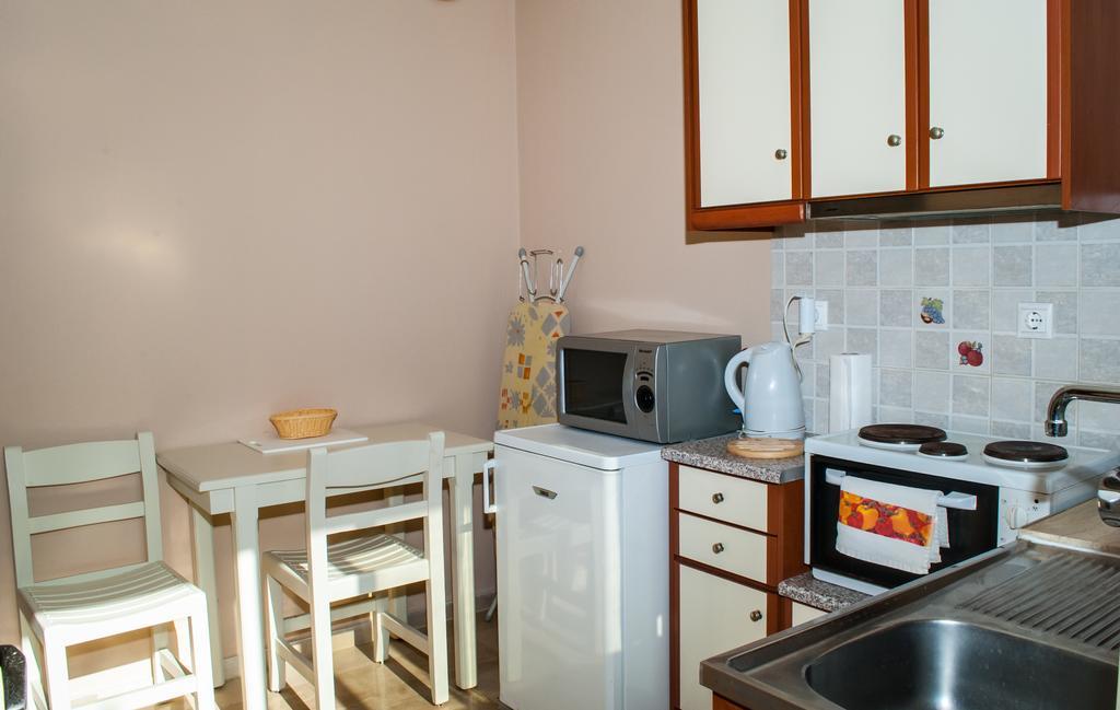 Stefanos Apartment *